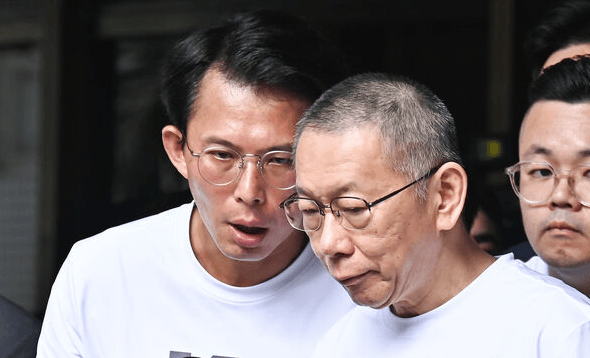 雁默：鄭麗文勝出<strong></p>
<p>西鳳酒
</strong>，趙少康大敗，國(guó)民黨扶得上墻了嗎？:西鳳酒
